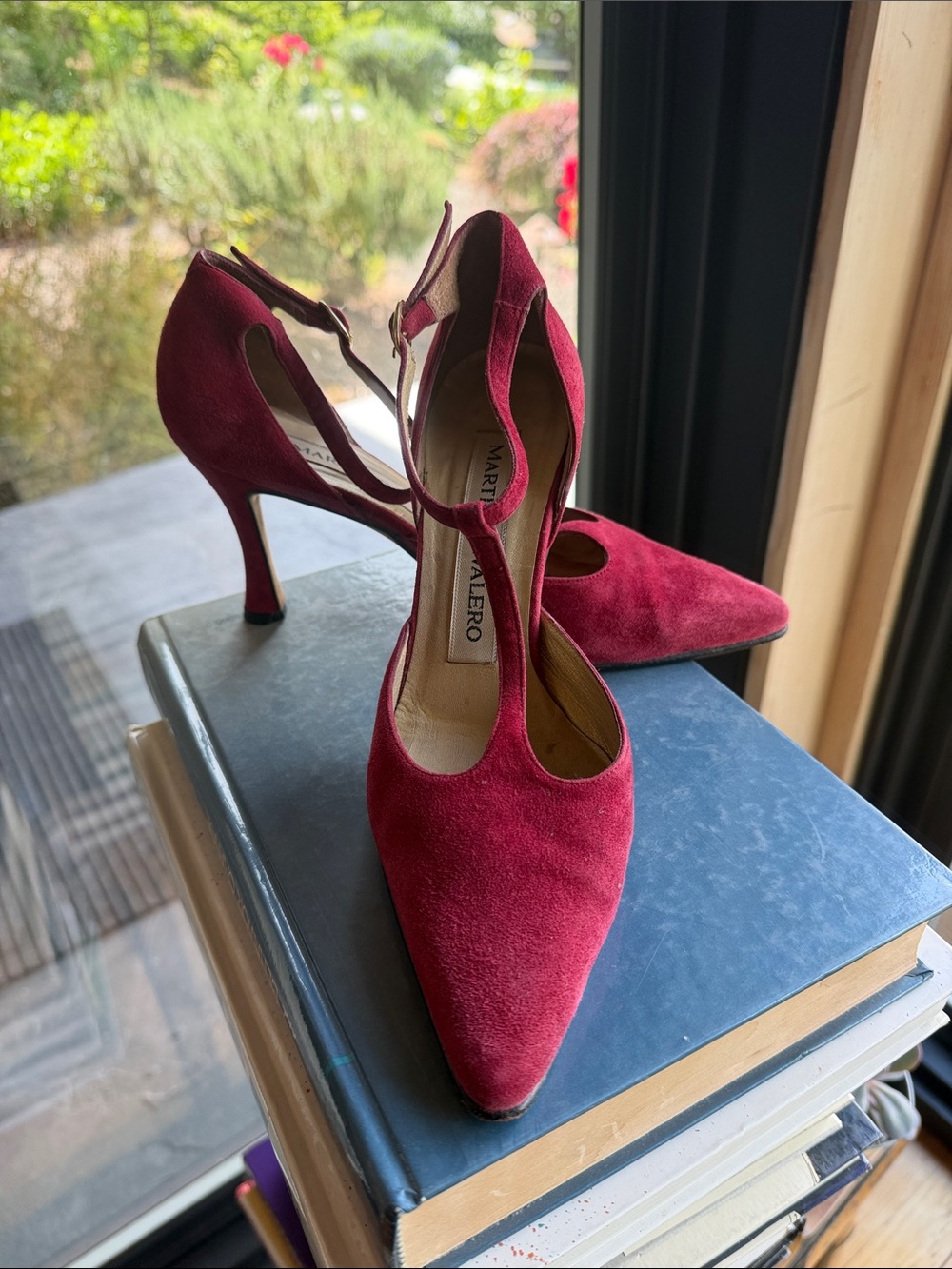 Martinez Valero Wine Red Suede T-Strap Pointed Heels Sz 6